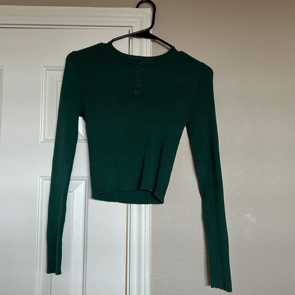 Green crop sweater tight. Forever 21 XS